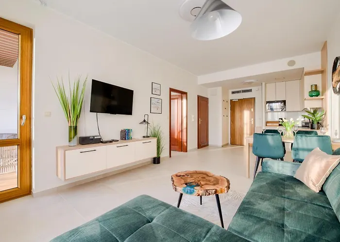 Olympic Park I, Sun & Snow